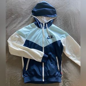 Nike OG Windrunner Jacket size Medium Navy